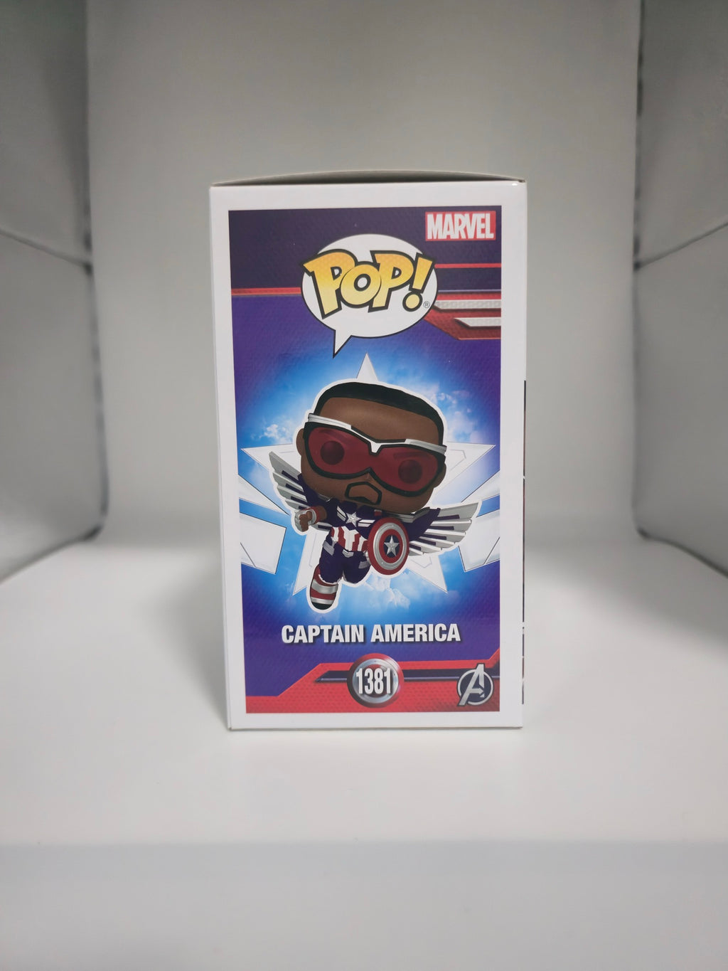Captain America #1381 Funko Pop other side of box