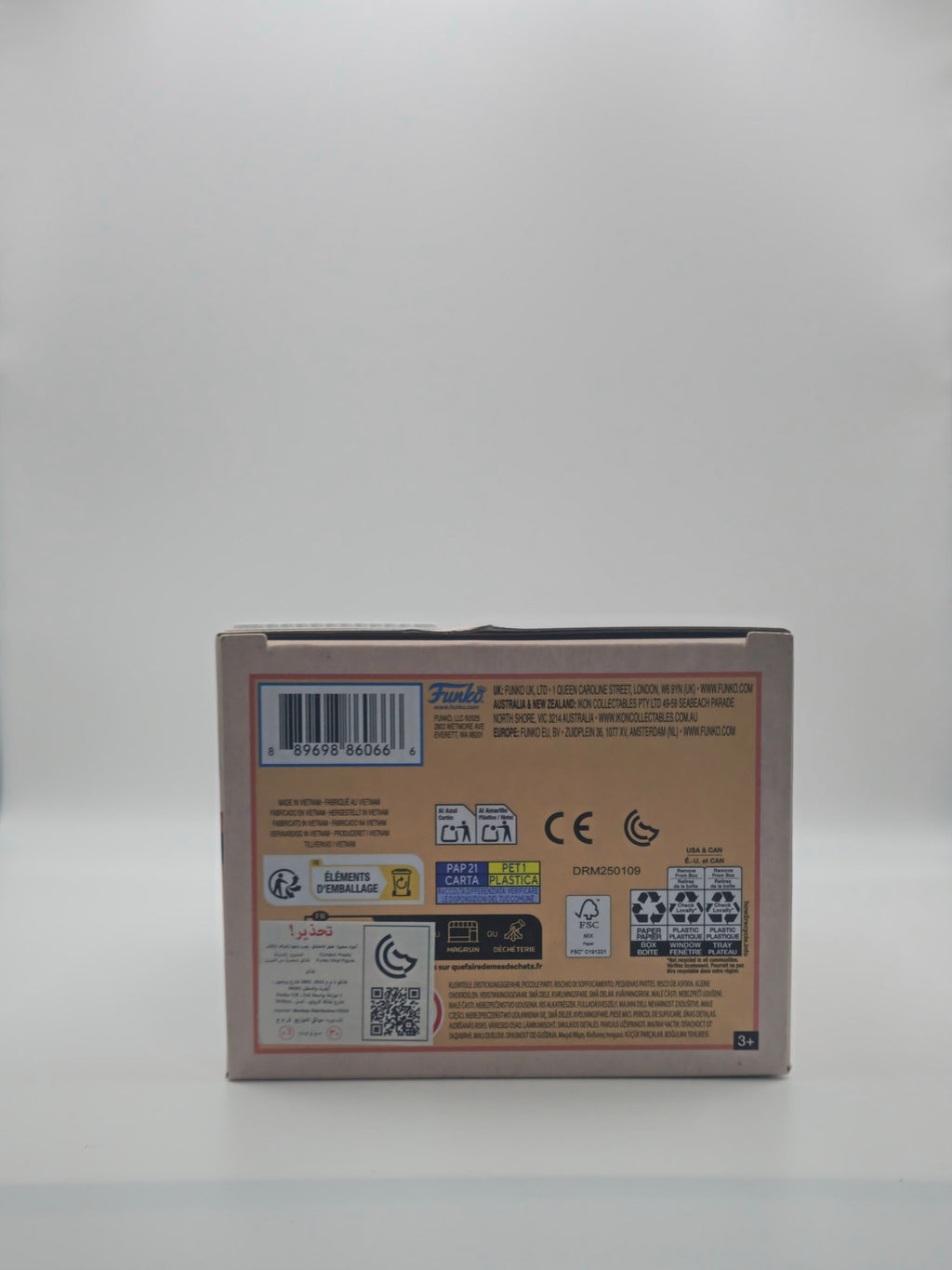 Funko Pop Charmander #455 - bottom of box with barcode