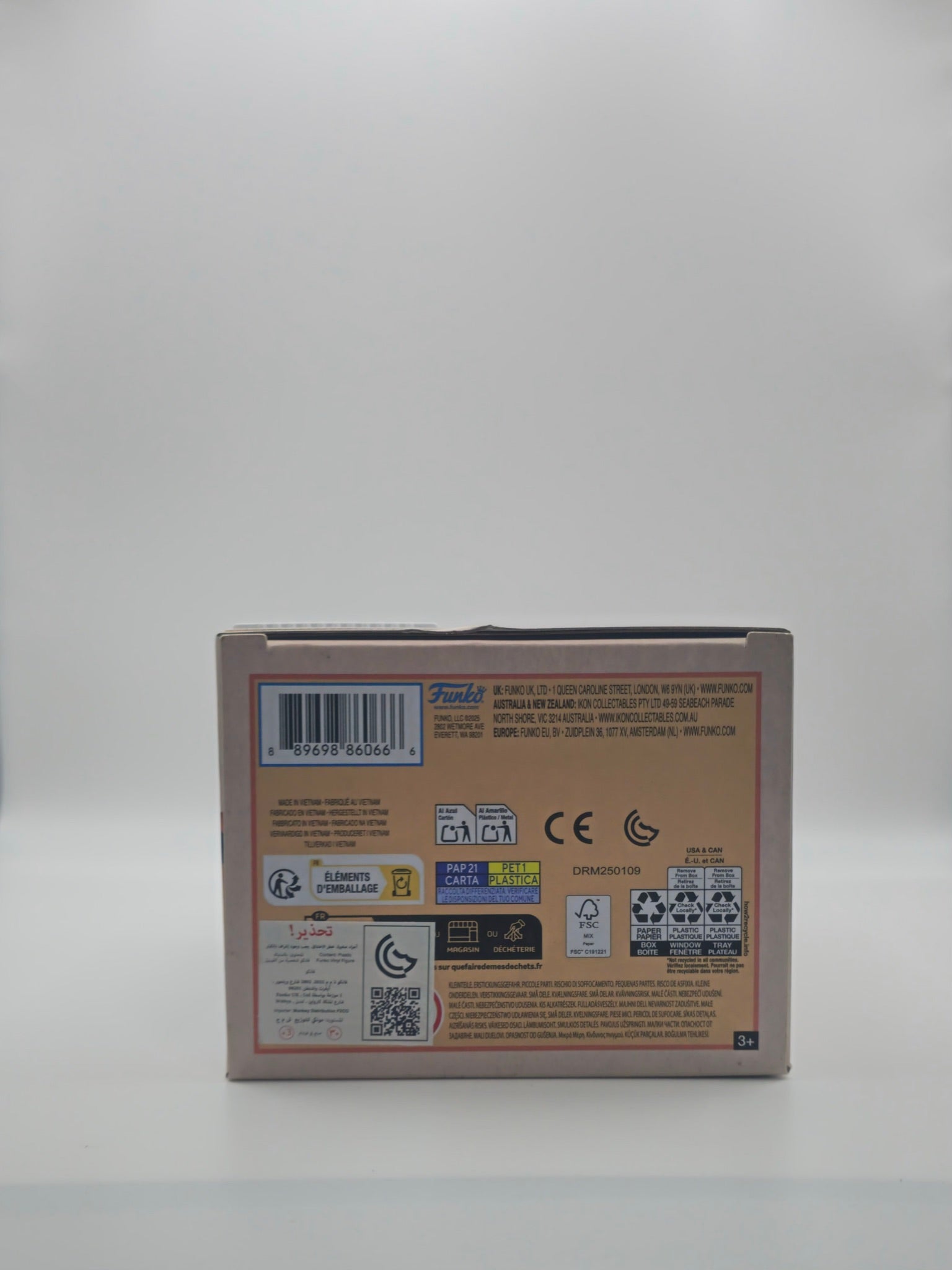 Funko Pop Charmander #455 - bottom of box with barcode