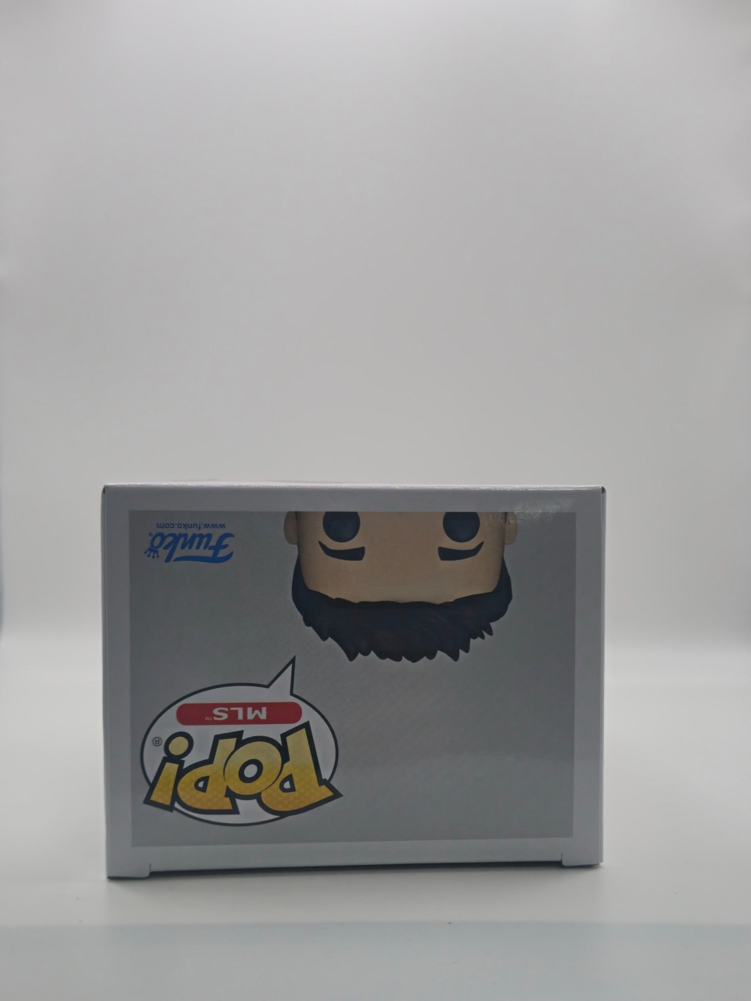 Funko Pop Lionel Messi #01 - top of box