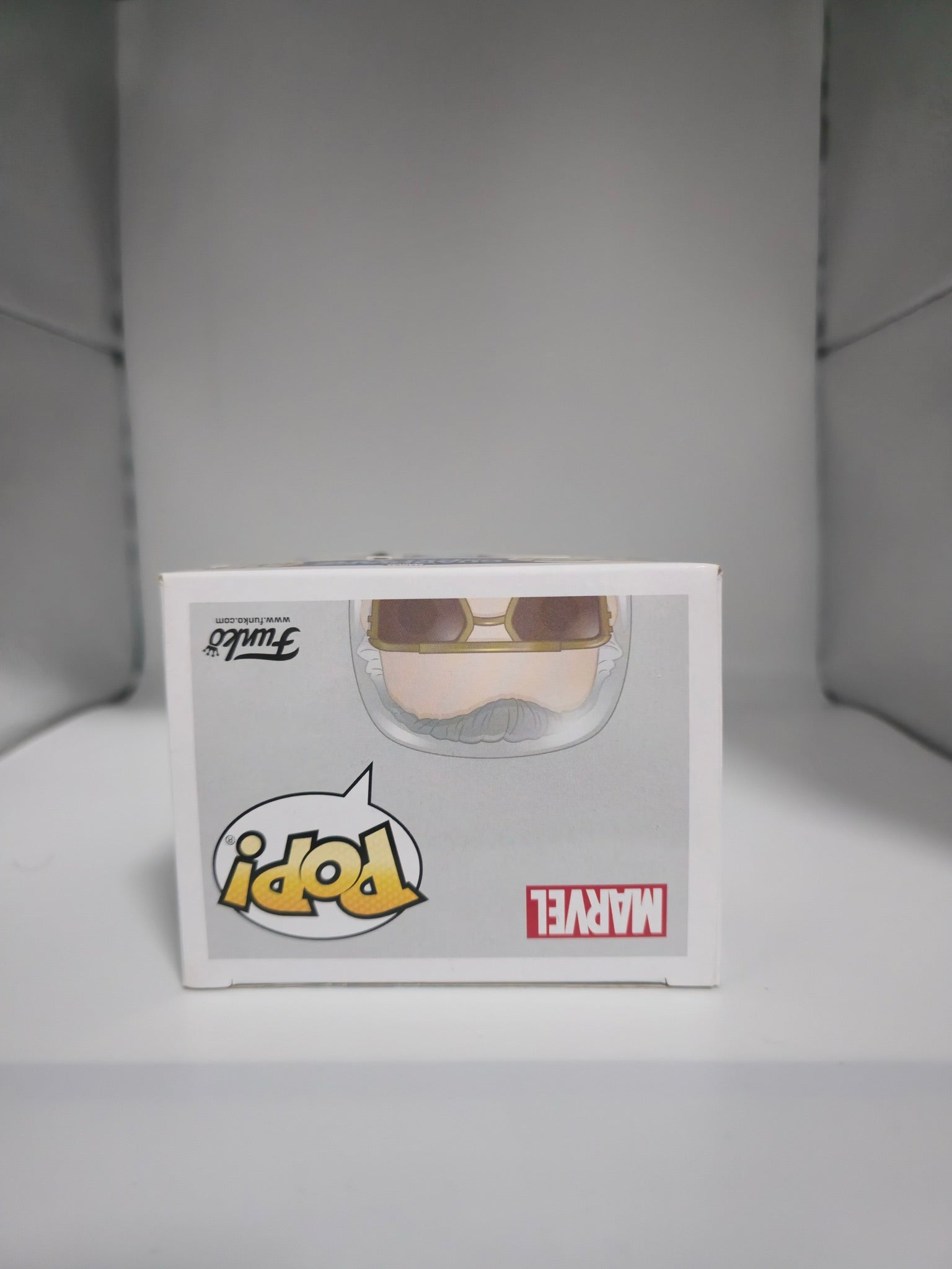 Stan Lee Astronaut Funko Pop #519 top of box