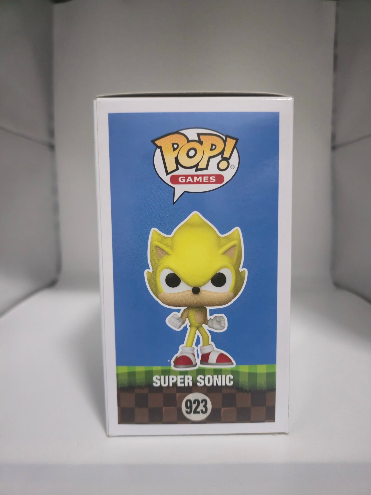 Super Sonic Funko Pop #923 other side of box