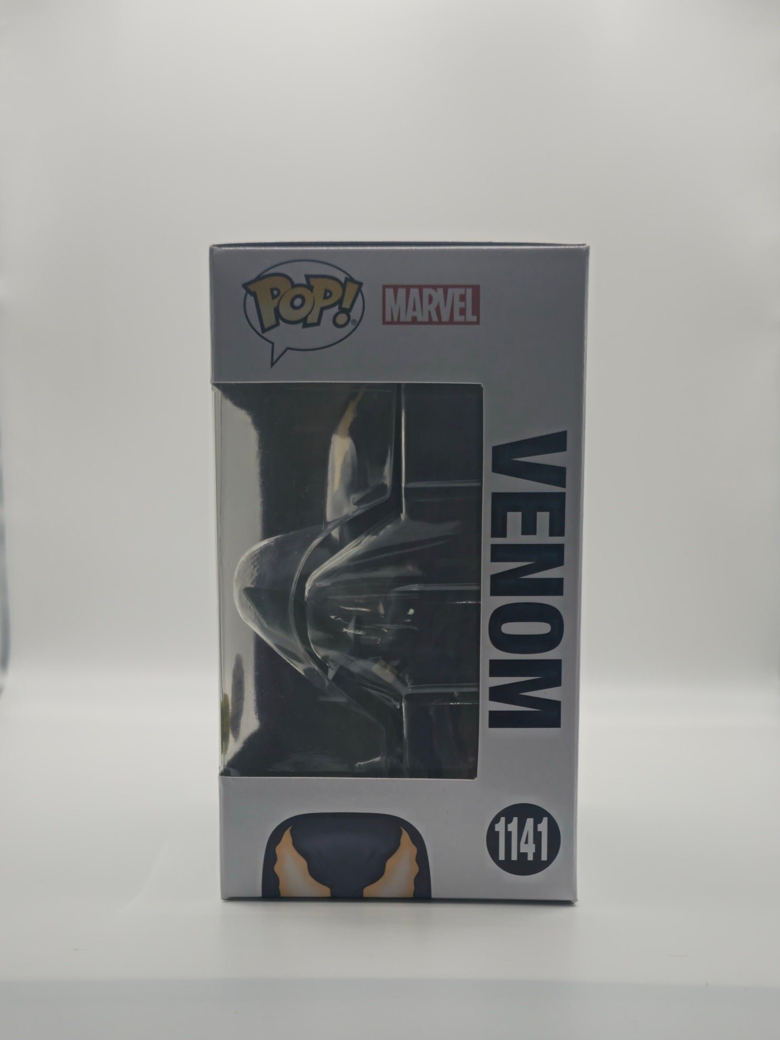 Funko Pop Venom #1141 - side of box