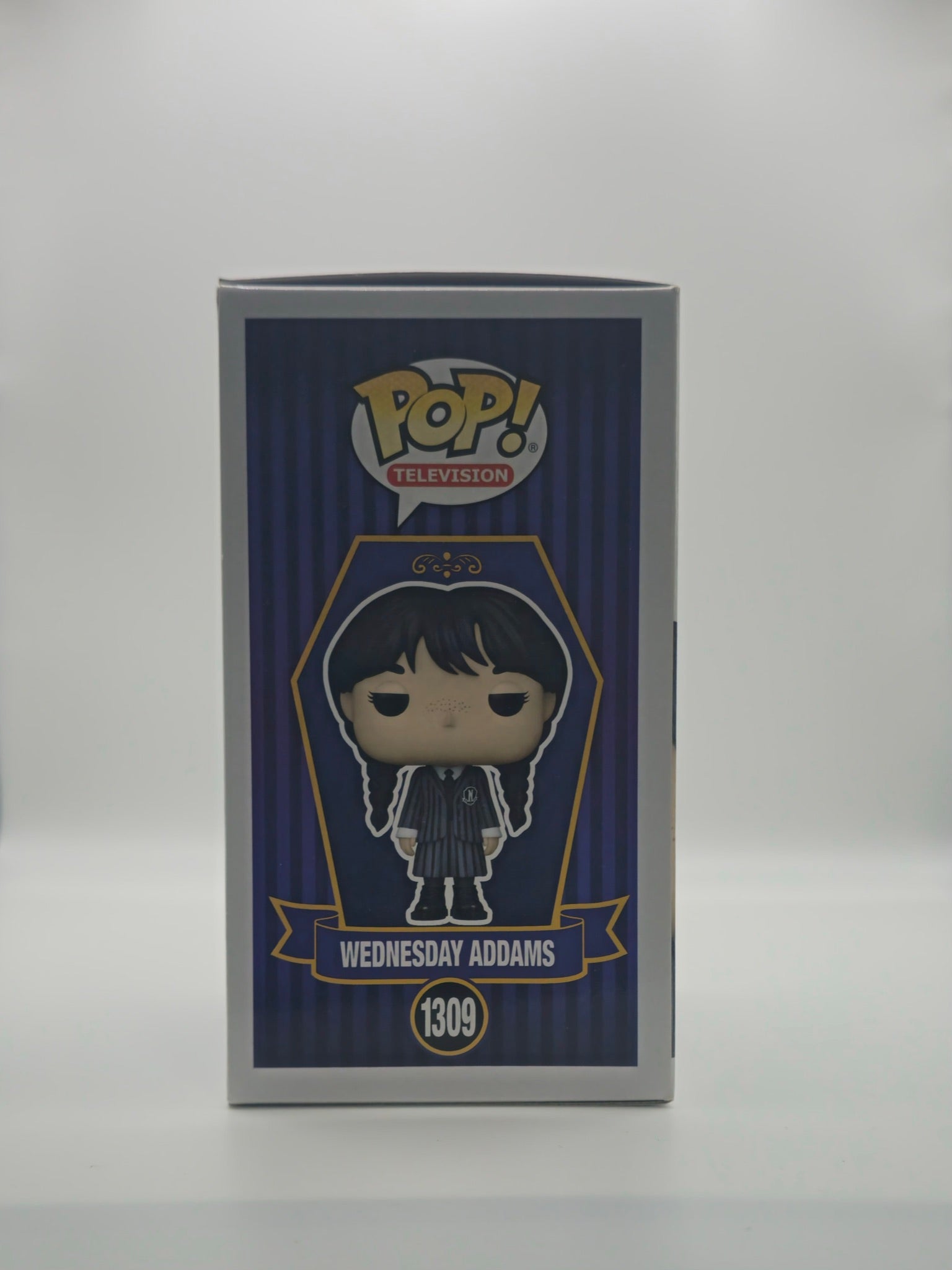 Funko Pop Wednesday Addams #1309 - side of box